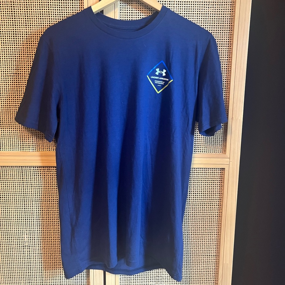 Under Armour Men’s M T-Shirt